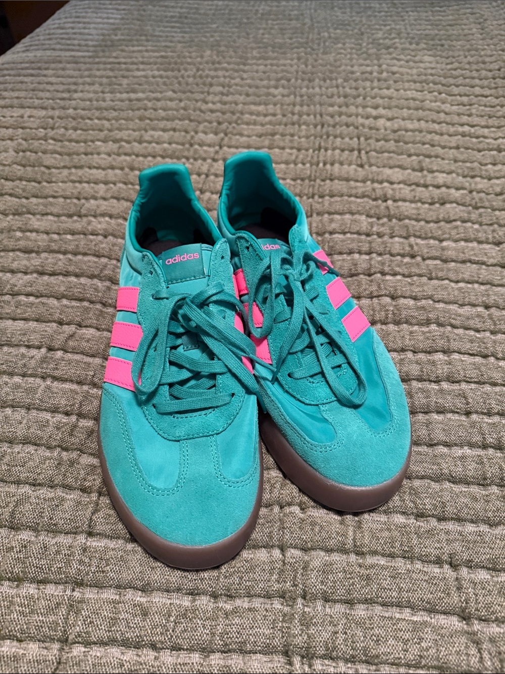 Women’s Size 11 Adidas Sneakers